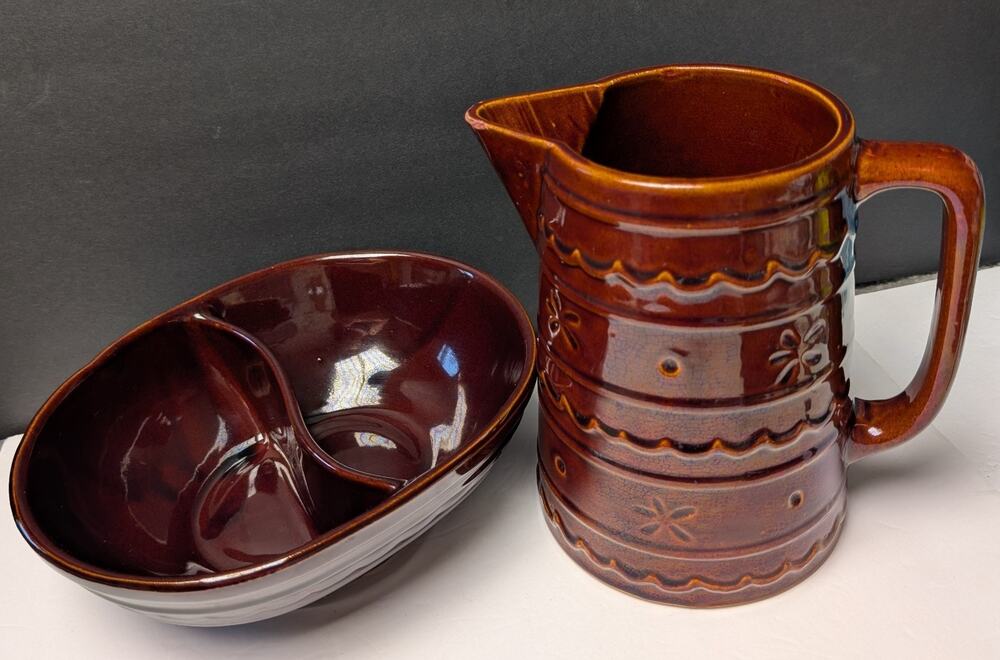Vtg Marcrest Brown Daisy and Dot Stoneware 8" Pitchers 10" Divided Bowl 60s MCM